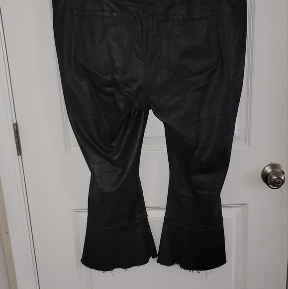 Lane Bryant Mid-Rise Super Stretch Pants w/Ruffled (Distressed) Hem - Size 16P - Picture 10 of 13